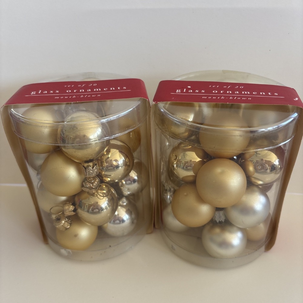 Pier 1 Imports Mouth Blown Glass Mini Ornaments Lot Of 2 Silver‎ & Gold 1"